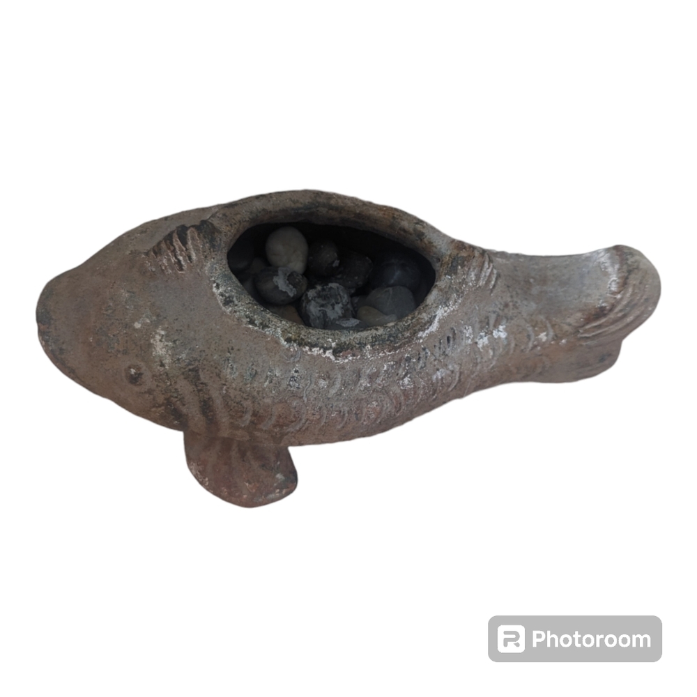 Vintage Rustic Coy Fish Clay Planter - Picture 3 of 6